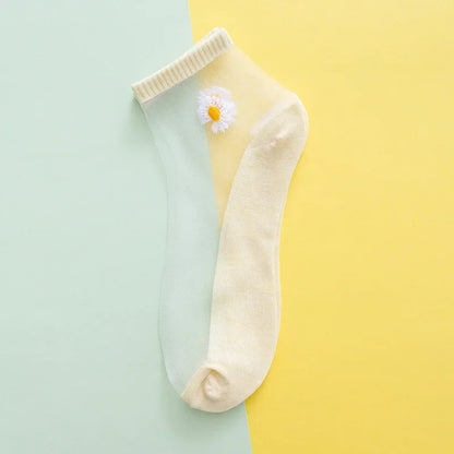 Daisy Whisper Sheer Socks